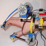 09_lego_rc_robot_hand_with_exoskeletal_controller_1